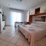 Aparthotel Saturnia 3*