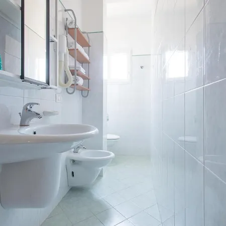 Saturnia Hotel apartamentowy Riccione