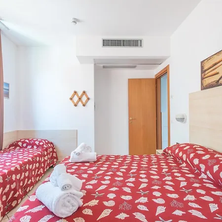Hotel apartamentowy Saturnia