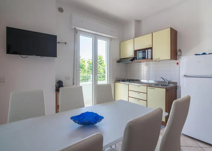 Aparthotel Saturnia 3*