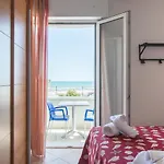 Saturnia Aparthotel 3*