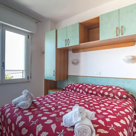 Saturnia 3*