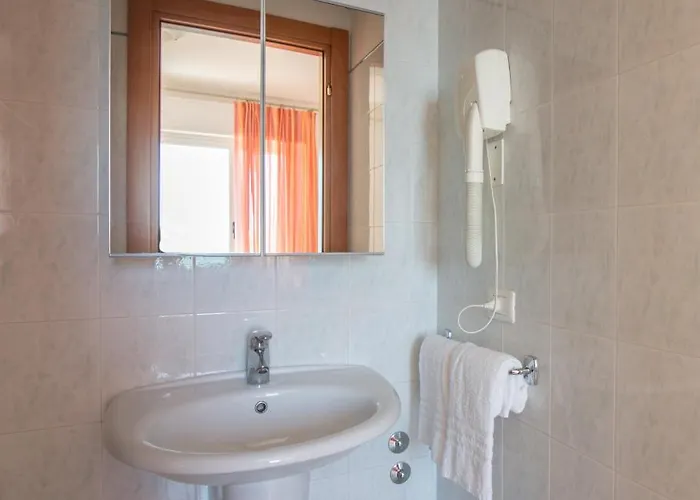 Saturnia 3*